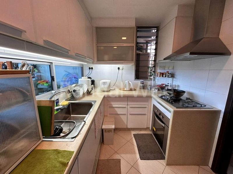 3 Bed Condo for Rent in  One Fort - Image 6